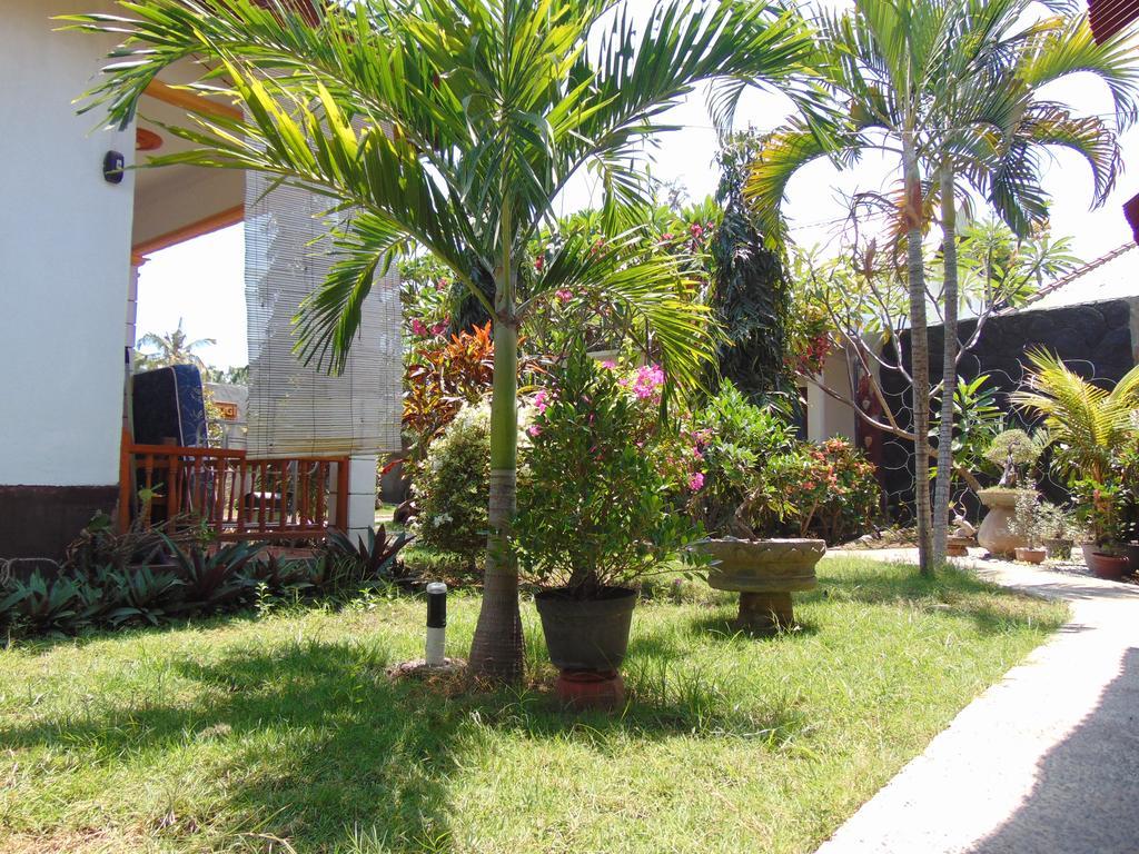 Santigi Homestay Гили Еър Екстериор снимка
