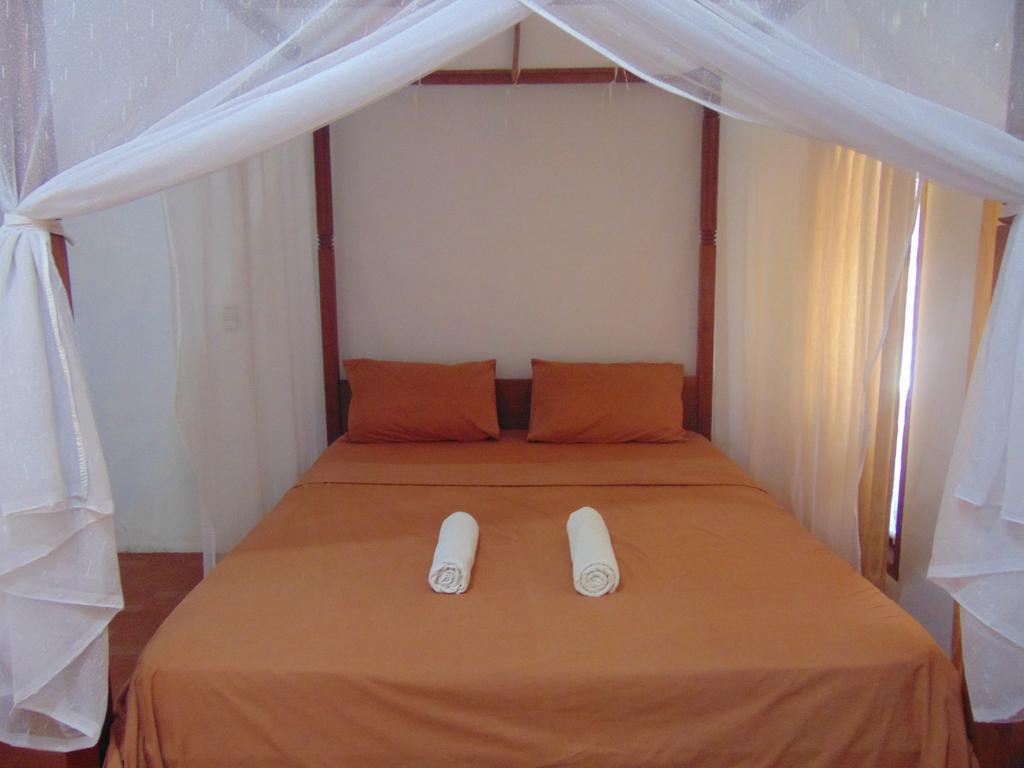 Santigi Homestay Гили Еър Екстериор снимка