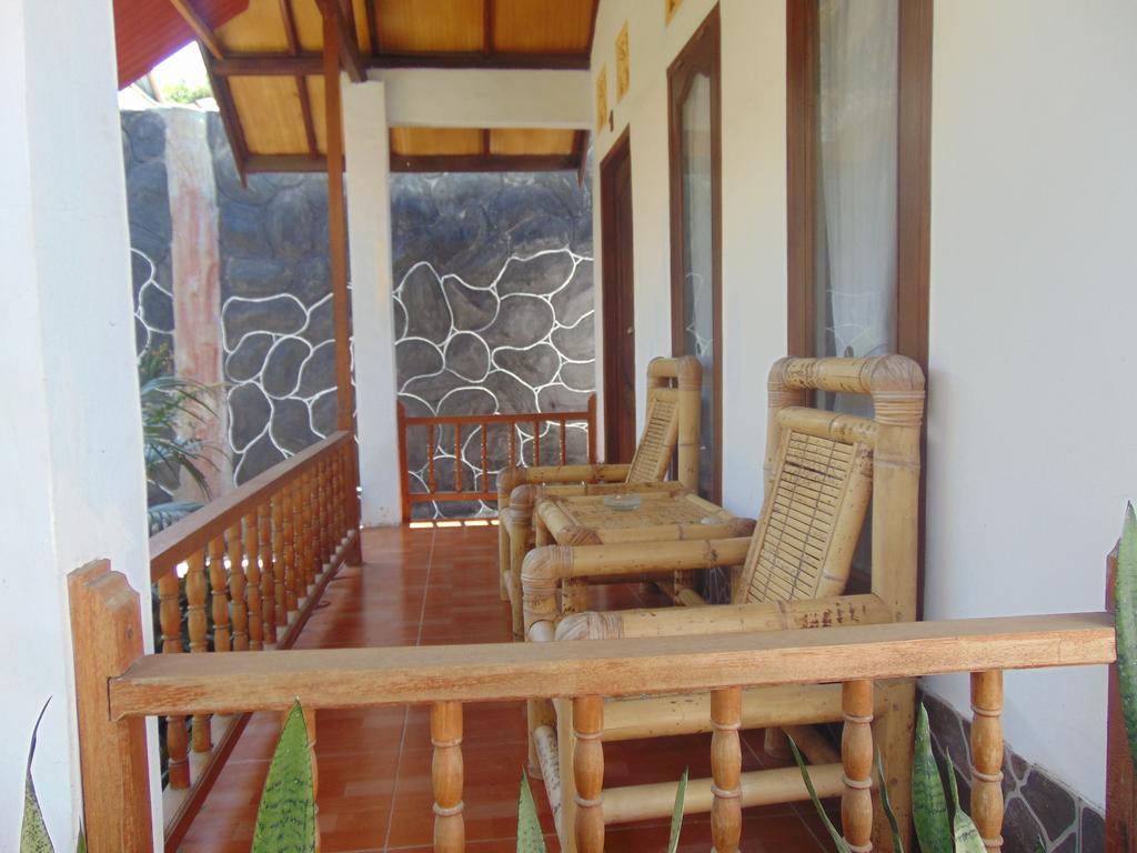 Santigi Homestay Гили Еър Екстериор снимка