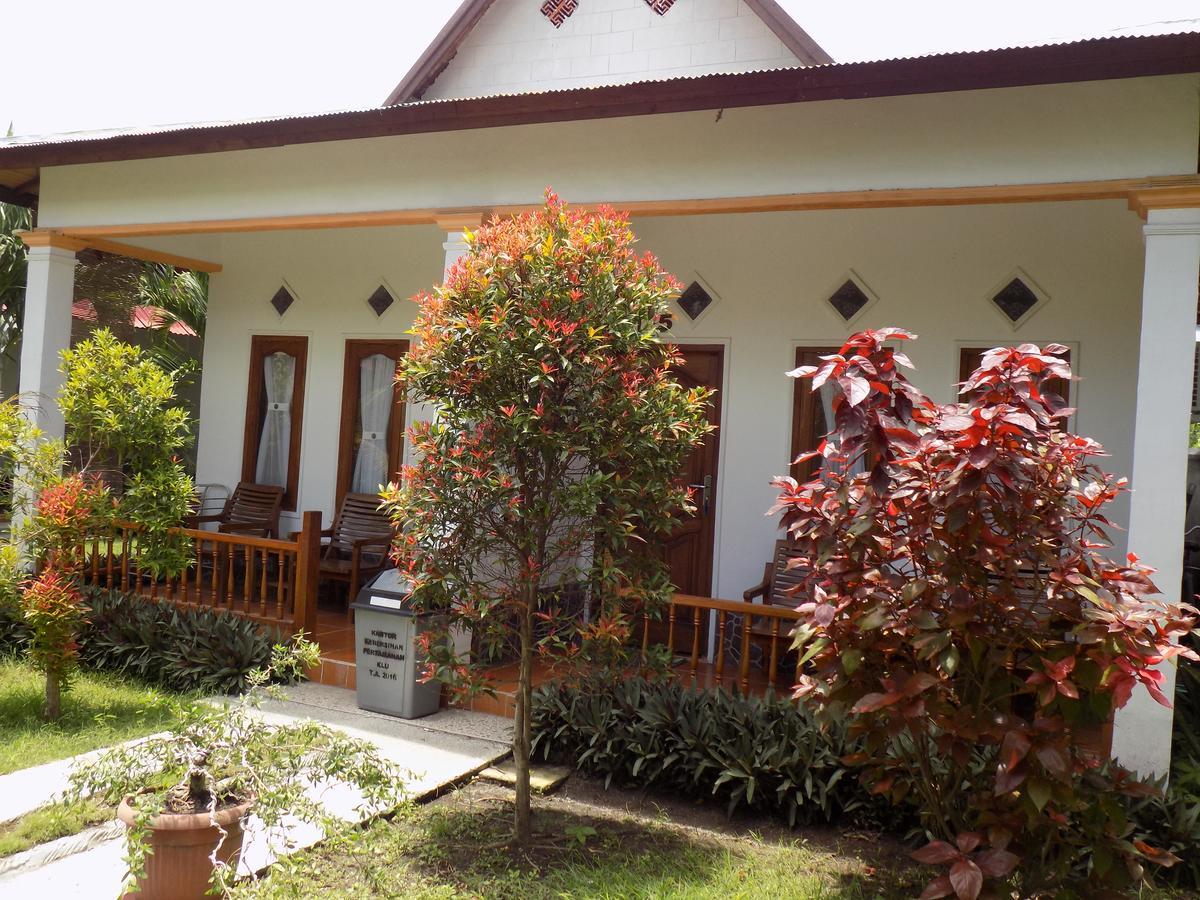 Santigi Homestay Гили Еър Екстериор снимка