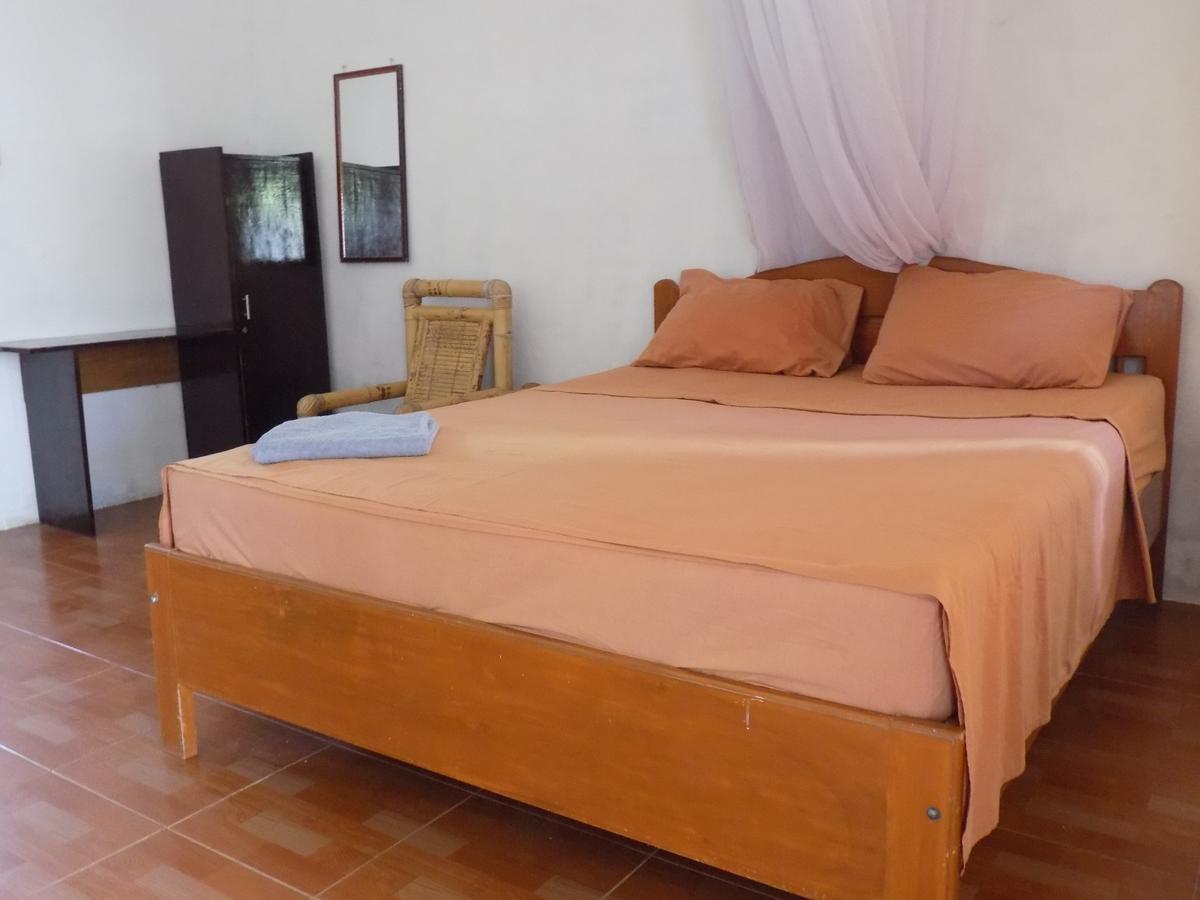 Santigi Homestay Гили Еър Екстериор снимка