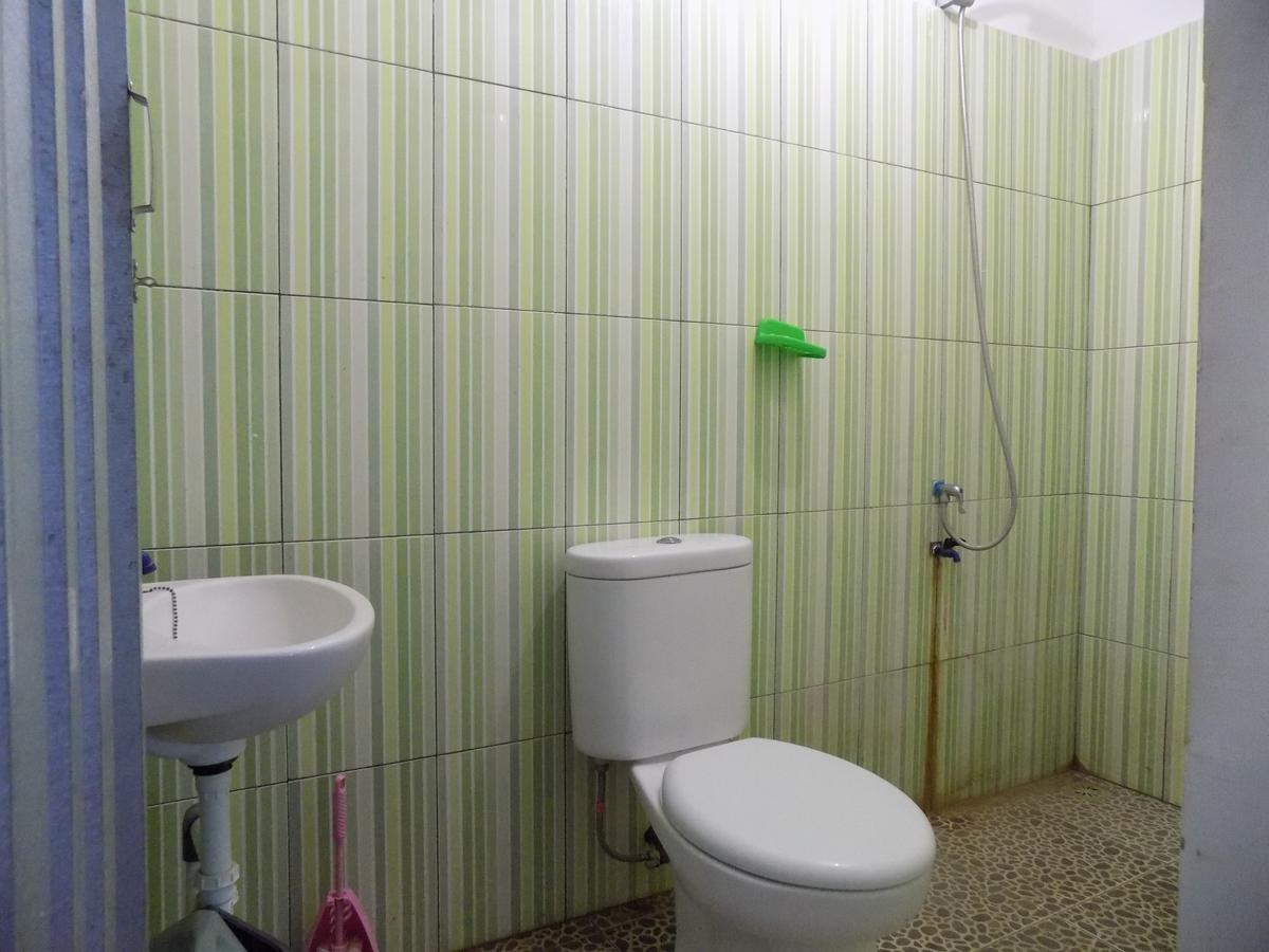 Santigi Homestay Гили Еър Екстериор снимка