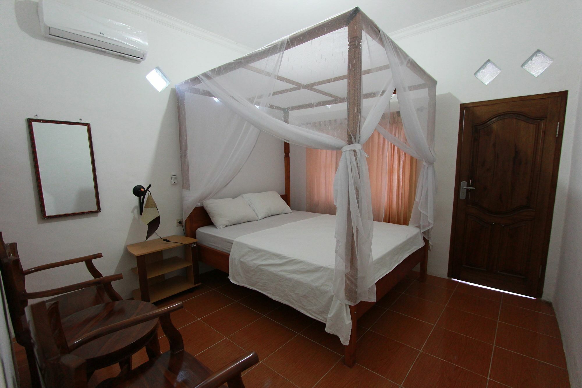 Santigi Homestay Гили Еър Екстериор снимка