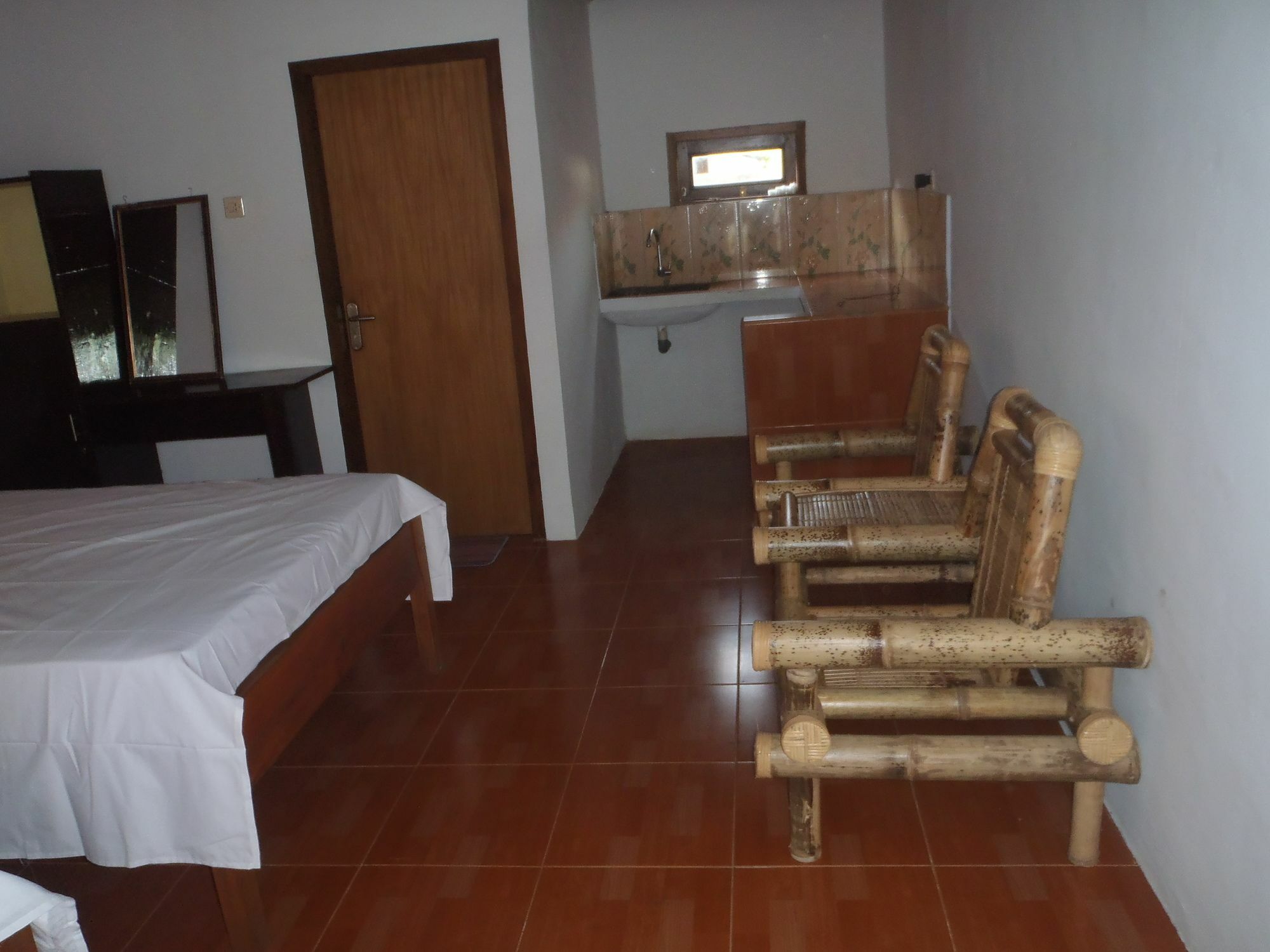 Santigi Homestay Гили Еър Екстериор снимка