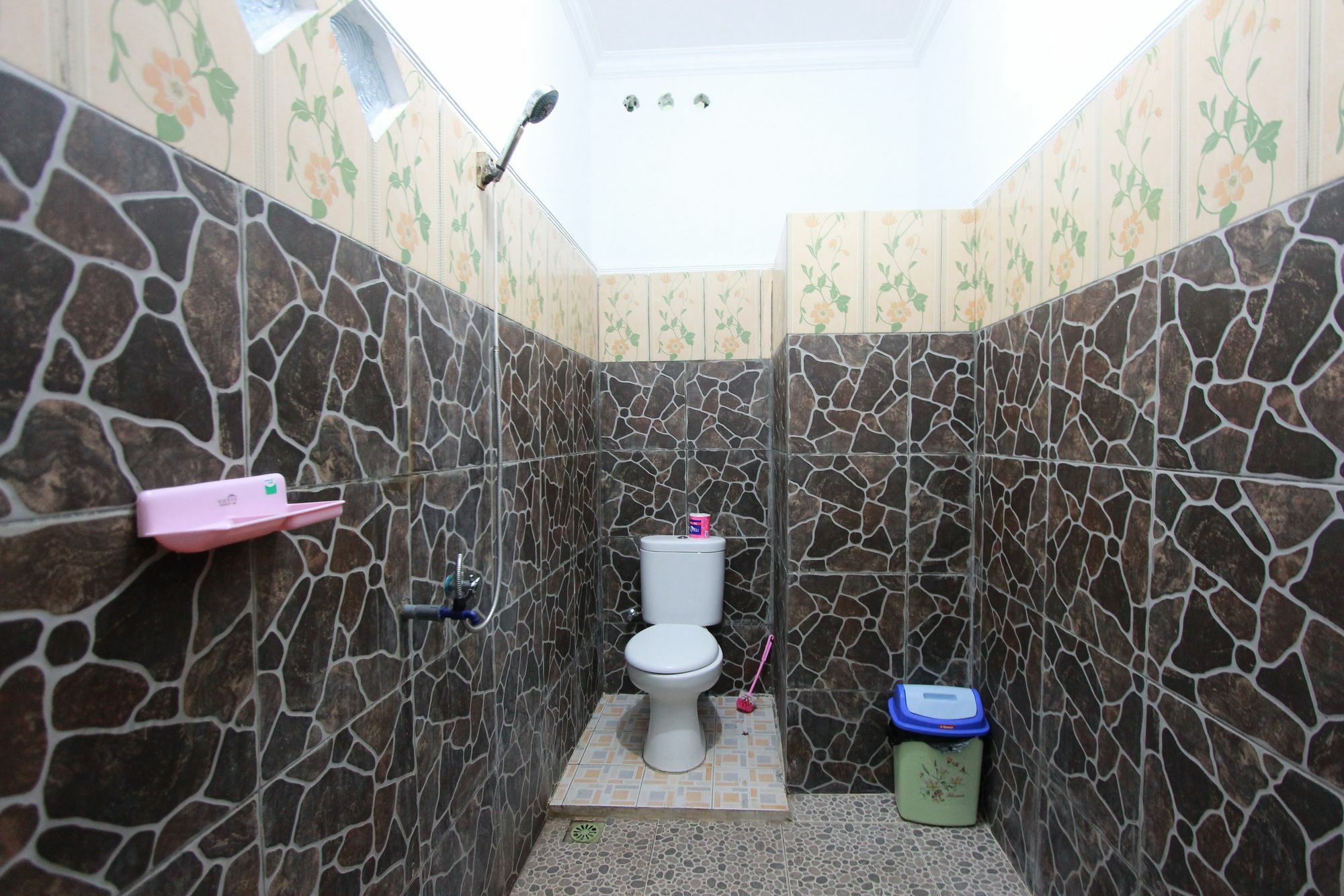 Santigi Homestay Гили Еър Екстериор снимка